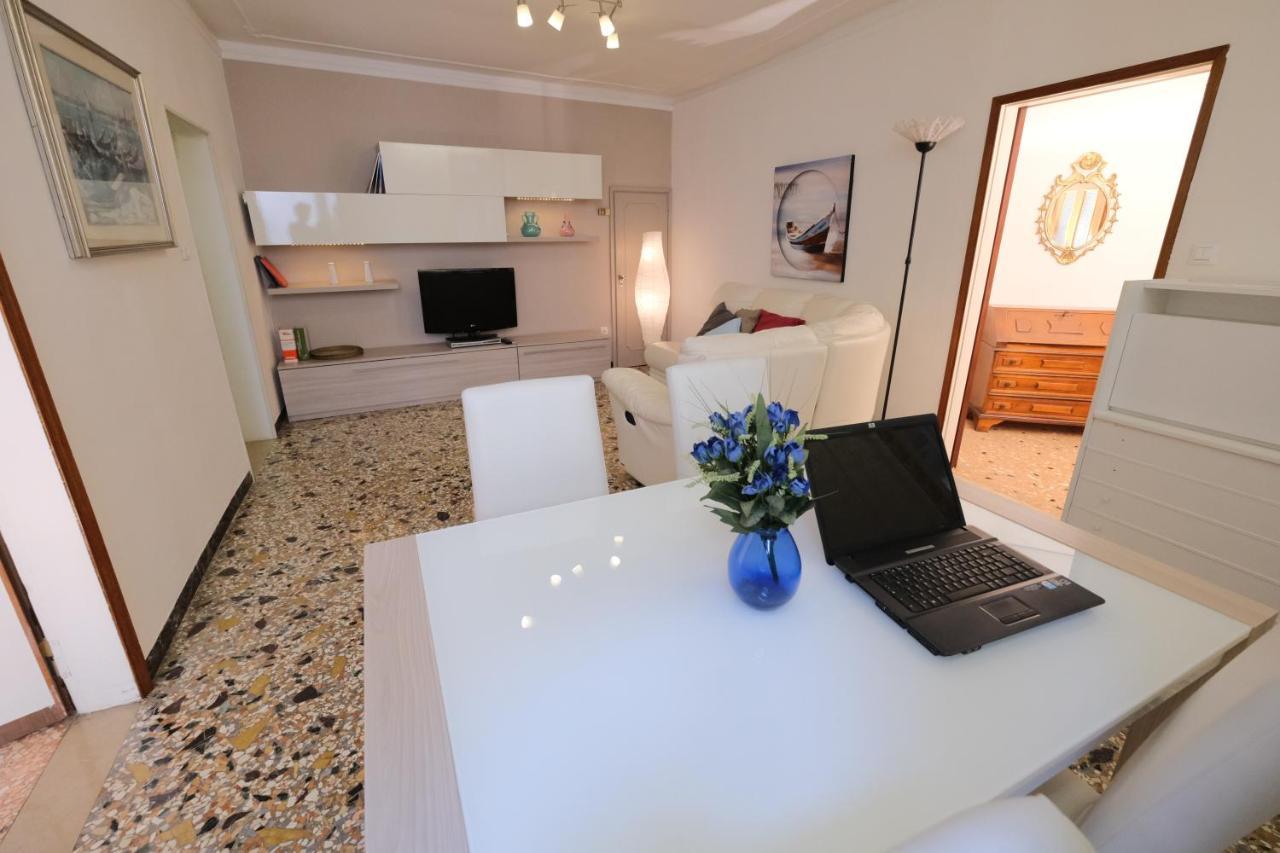 Venice Life Bagian luar foto