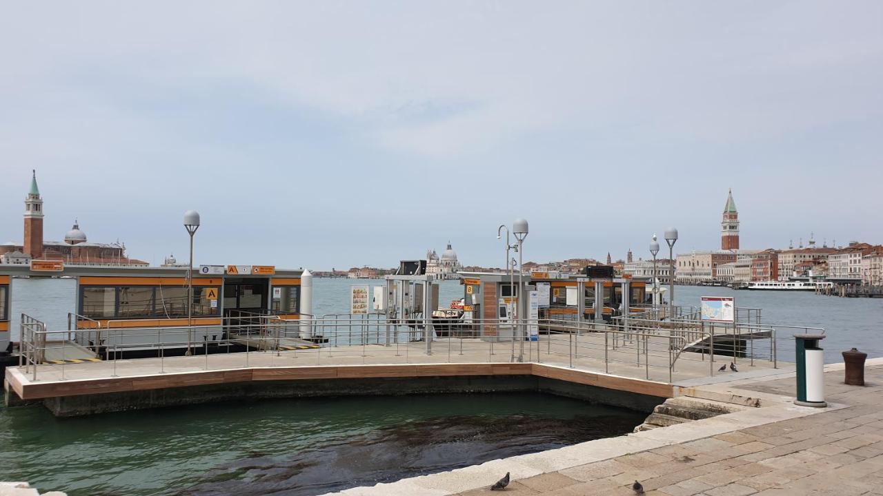 Venice Life Bagian luar foto