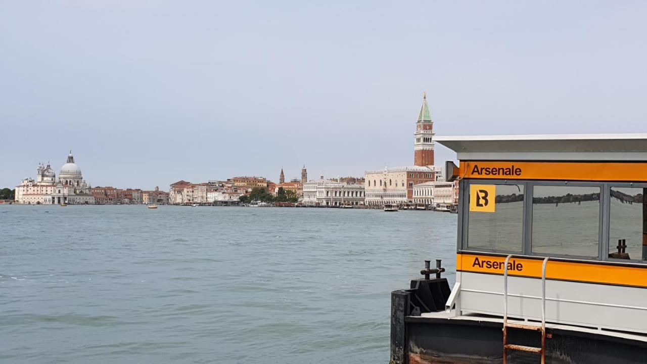 Venice Life Bagian luar foto
